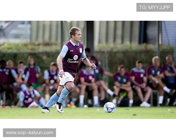 热刺2-0战胜阿斯顿维拉，巩固联赛第四位置